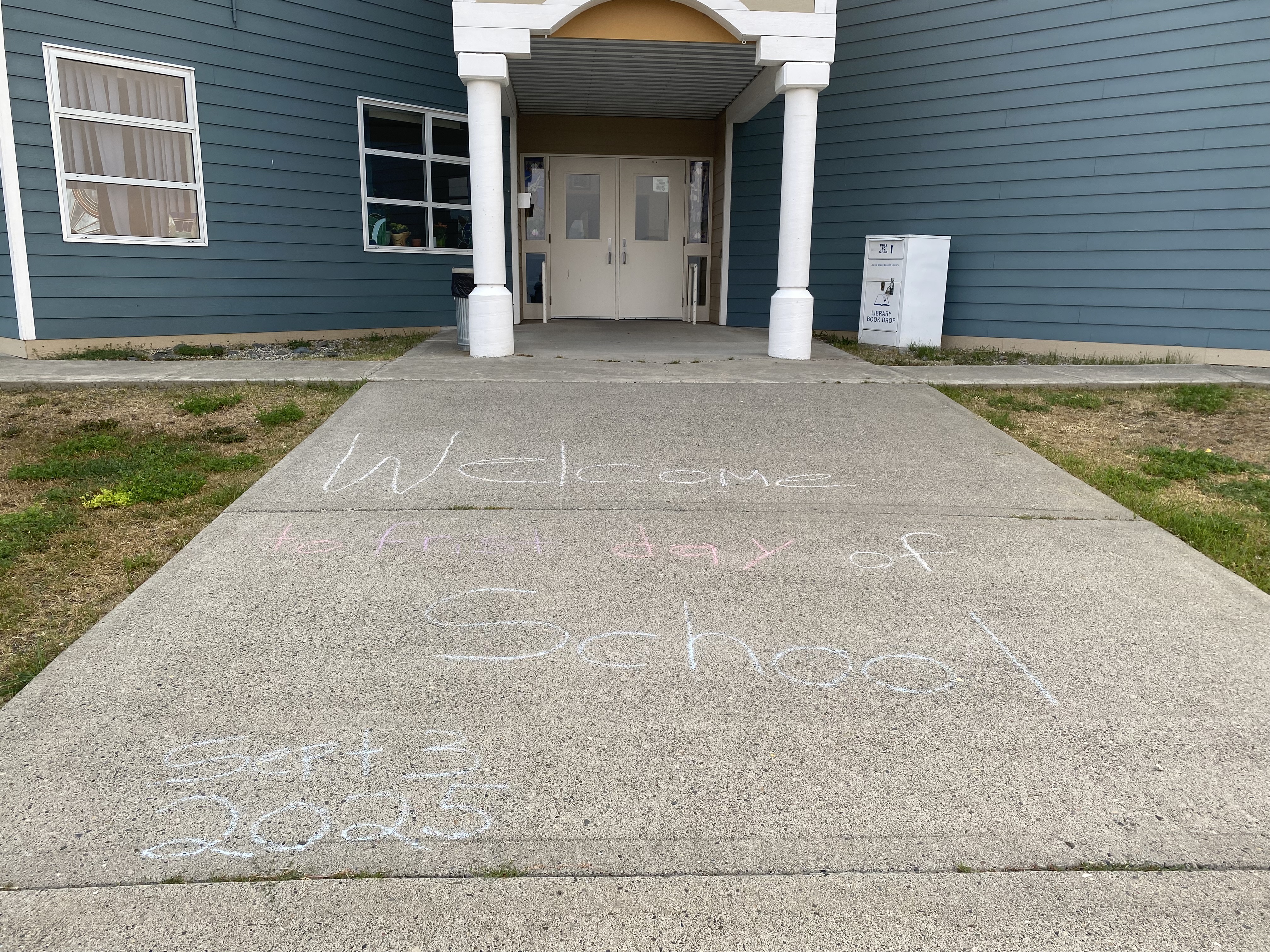 Welcome Back on the First Day of School 1 helen wight