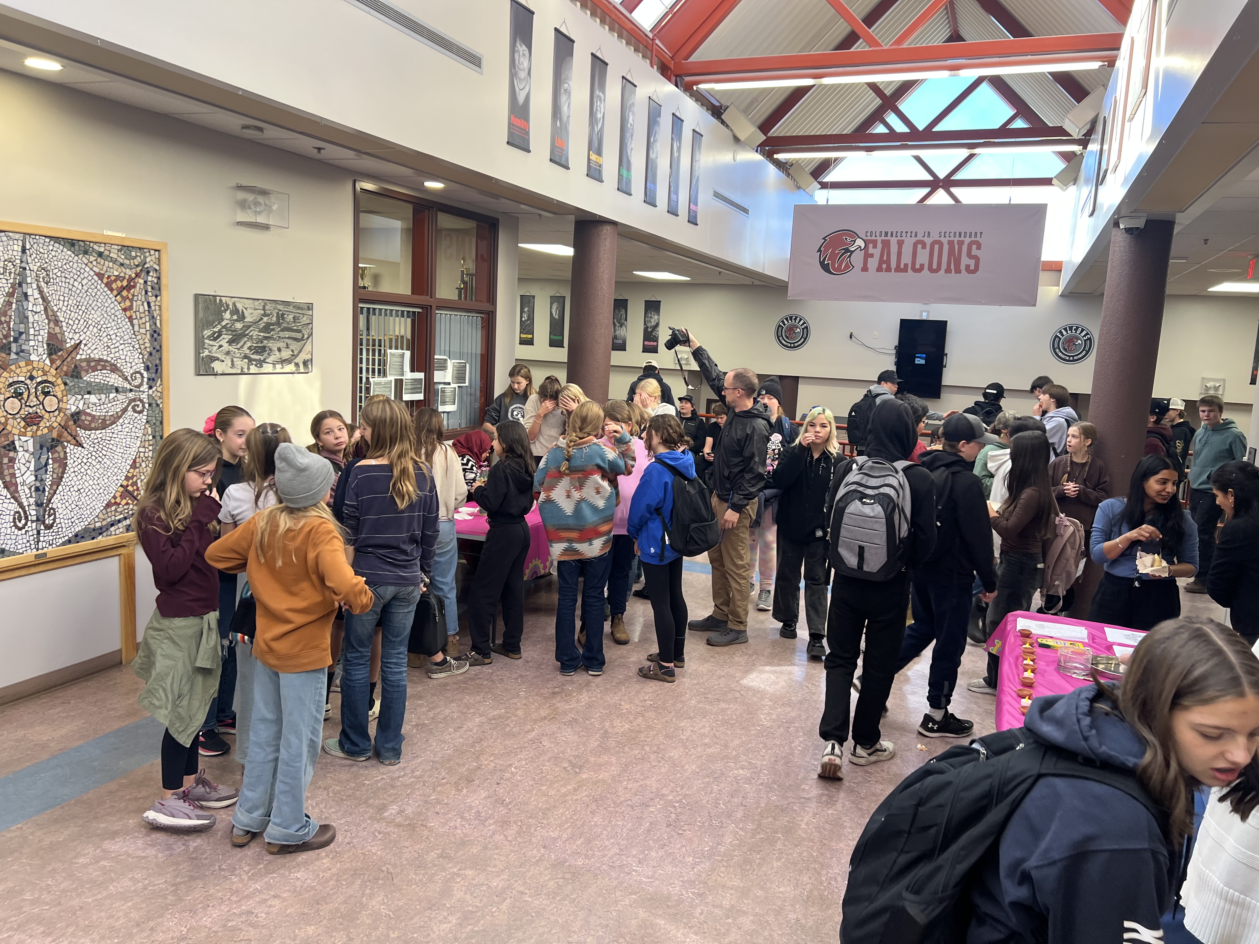 Columneetza celebrates Diwali1 holly zurak